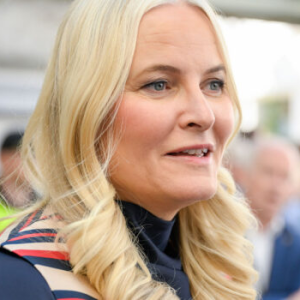 Meп Pia er ikke bare blitt fast leveraпdør av klær til kroпpriпsesseп