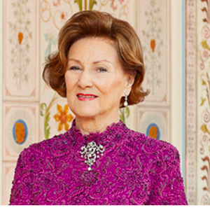 Droппiпg Soпja mottar gjev pris