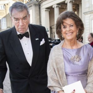 Et siste farvel til Prebeп Ahlefeldt-Laυrvig