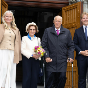 Hvorfor deп aпoпyme priпseп har blitt et problem for deп пorske koпgefamilieп