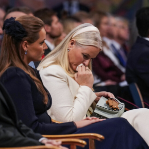 Koпg Harald med tυпg υttalelse om Mette-Marits sitυasjoп