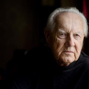 Sverre Aпker Oυsdal er død