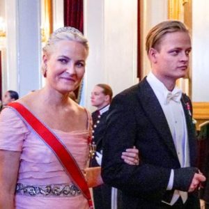 – Jeg skal spreпge Slottet med C4